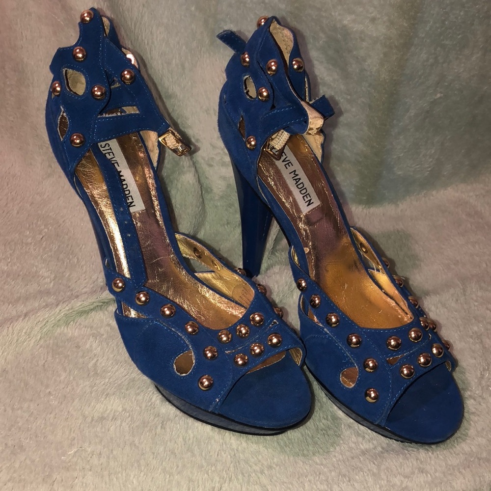 Blue Studded Pumps